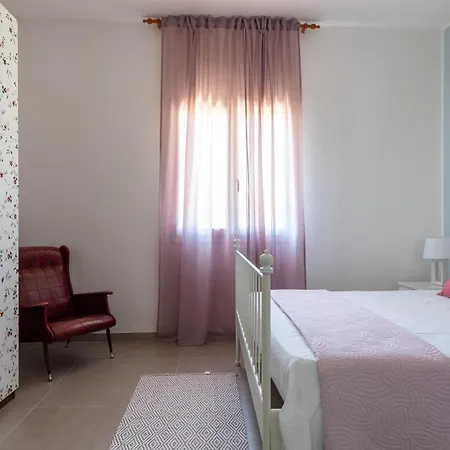 Anna Villa Pozzallo